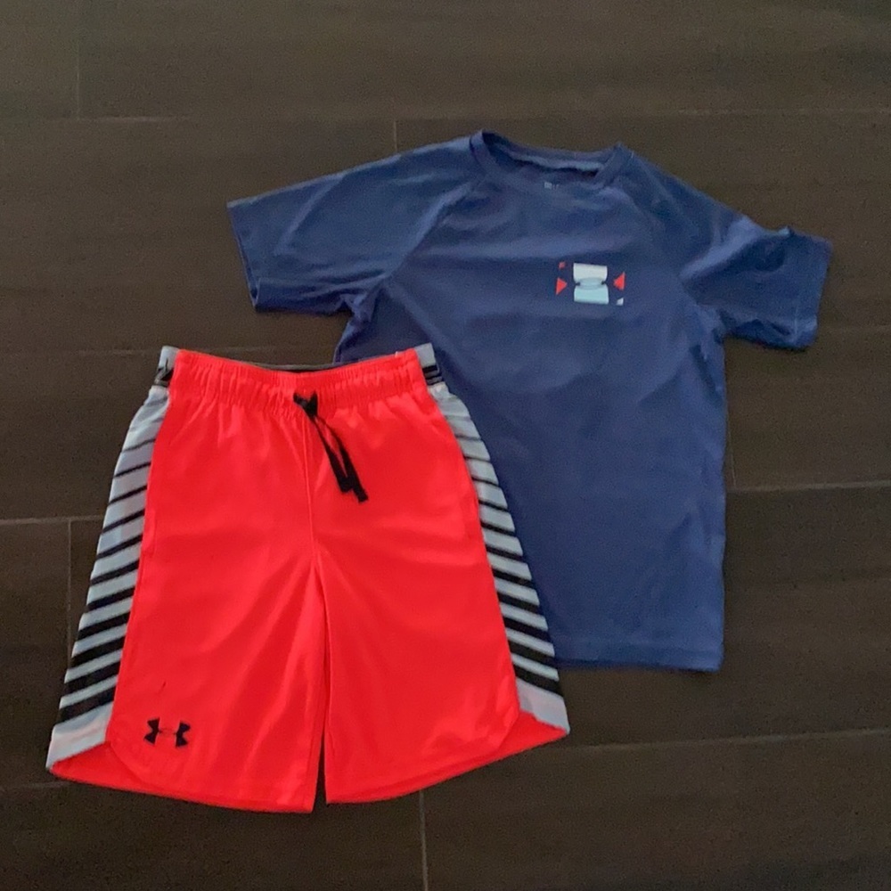 Under Armour T-shirt and Shorts Set